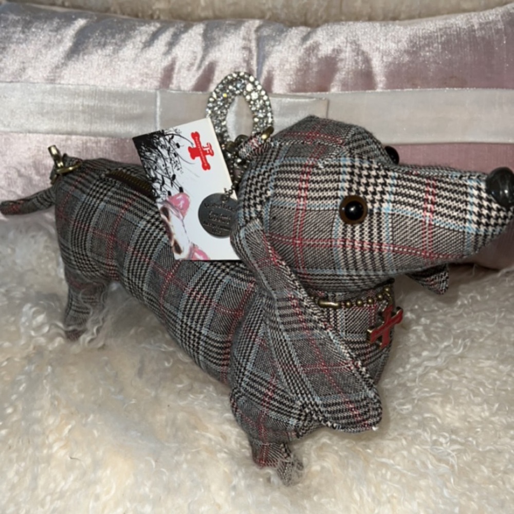 Vintage, fuzzy, couture DACHSHUND purse!!